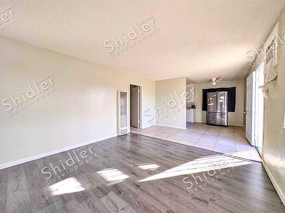 4th image of 259 E 49th St APT 3