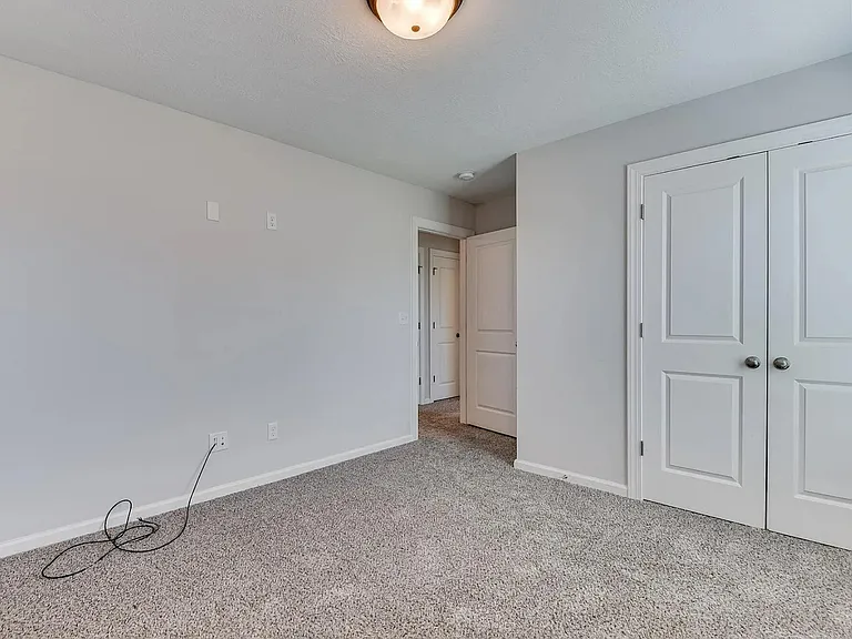 540 Vinings Dr — Photo 24