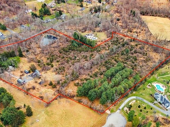 5th image of 11 Springtown Rd