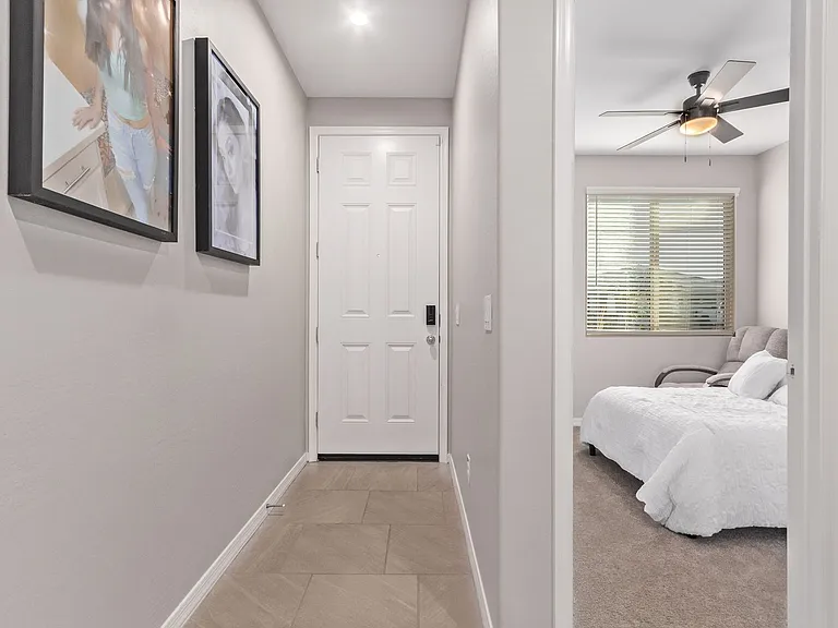 19210 W Solano Dr — Photo 9