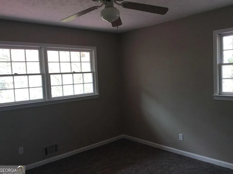 80 Homestead Pl — Photo 14