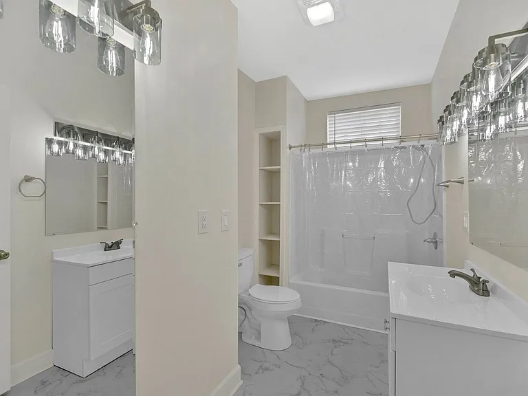 638 Branch St — Photo 11