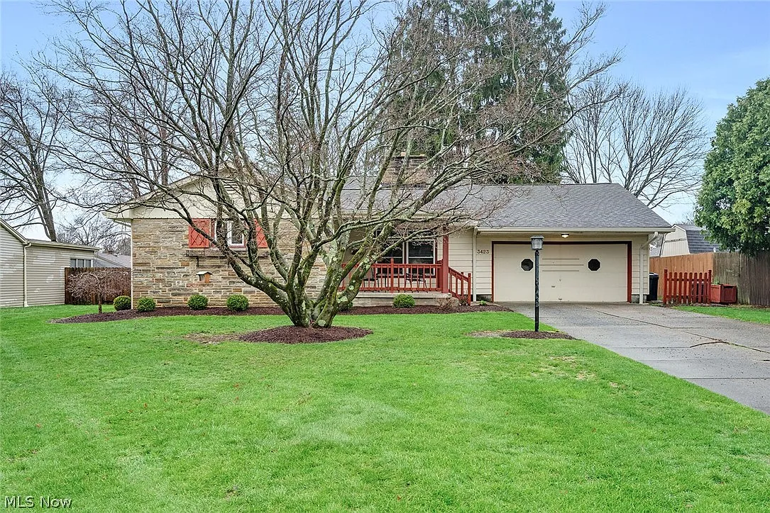 3423 Tall Oaks Ln photo 1