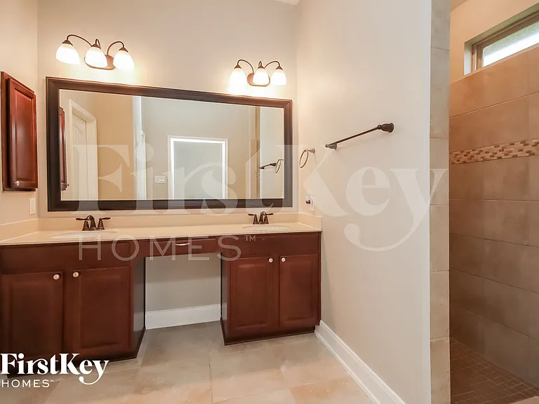 8723 Jonquil Dr — Photo 9