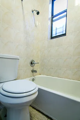 Rented by Nooklyn NYC LLC | media 29