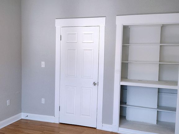 5th image of 4041 Troost Ave