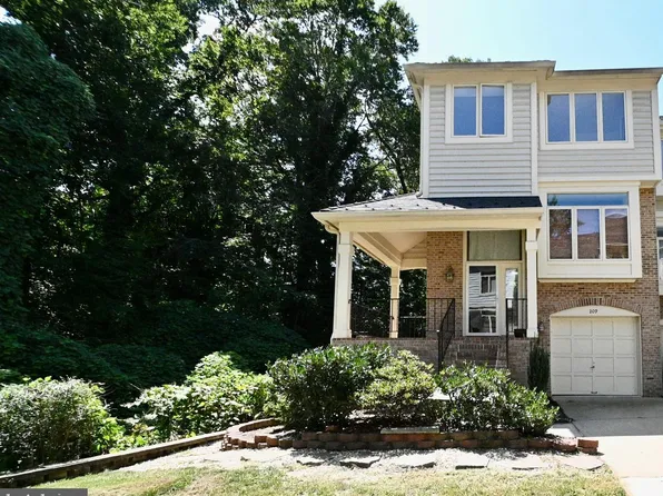 209 Mill Cross Ln, Occoquan, VA 22125