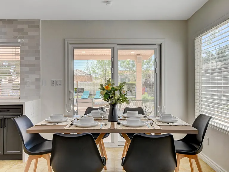 457 Compo Ave — Photo 12