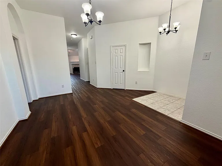 1201 Cumberland Ct — Photo 4