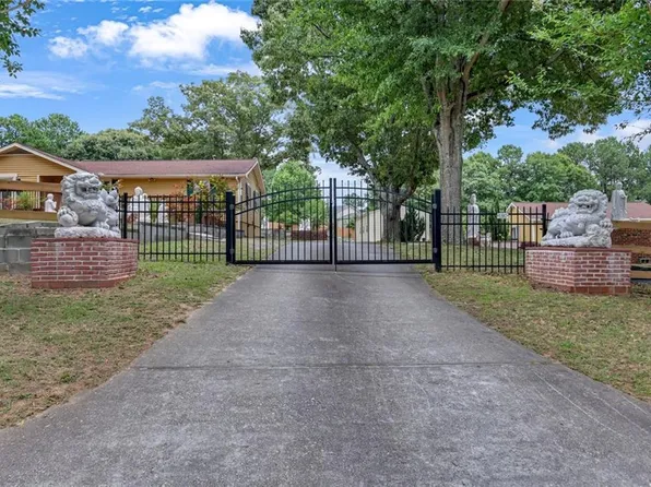 1242 Cooper Rd, Snellville, GA 30078