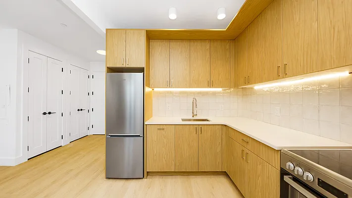 Rented by Nooklyn NYC LLC | media 19