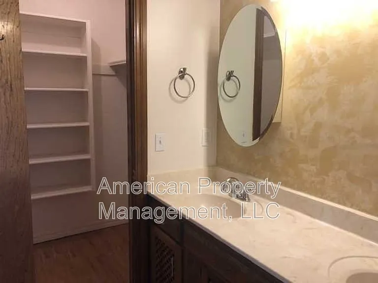 3812 S Dogwood Ave — Photo 2