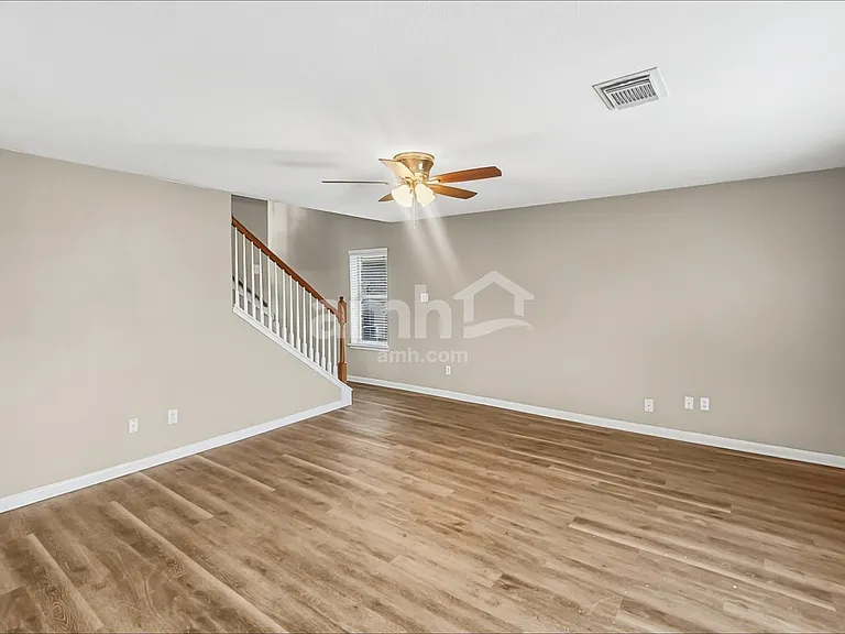 1711 Mickle Creek Dr — Photo 6