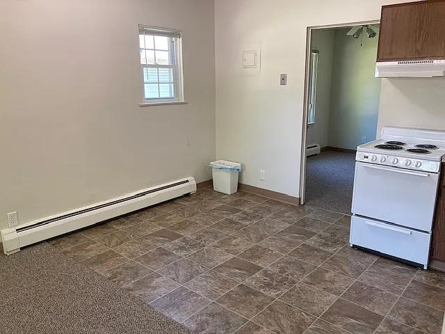 904 E Center St #4 — Photo 5