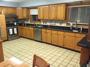 6834 Churchill St FLOOR 1, Morton Grove, IL 60053