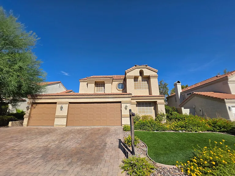 1836 Birdie Ln — Photo 1