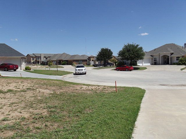 2nd image of 5205 Valleyview Ct