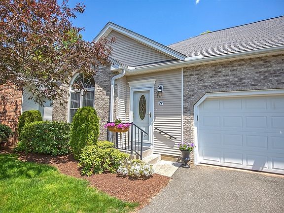 2nd image of 27 Wynnfield Cir Unit 27