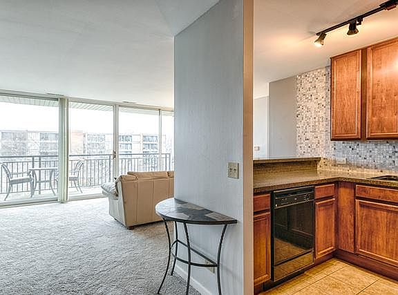 2nd image of 6010 Oakwood Dr APT 5F