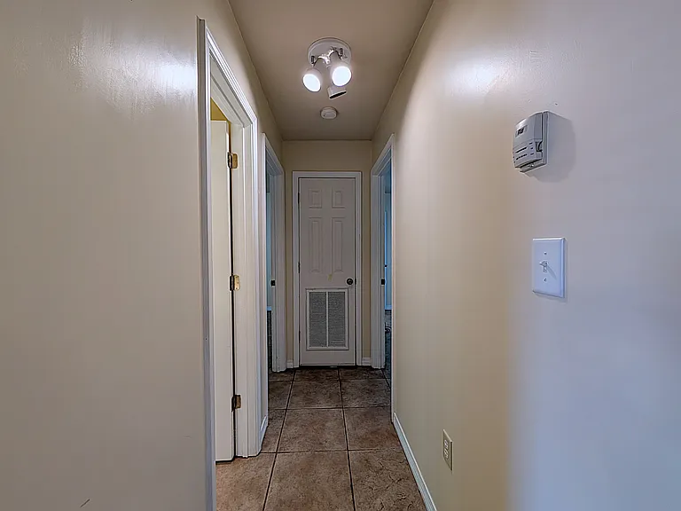 1114 Howell Rd #A — Photo 10