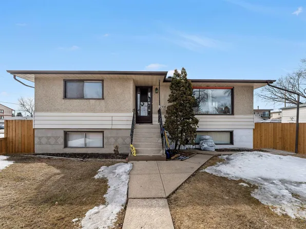 12908 126th St NW, Edmonton, AB T5L 0Y3