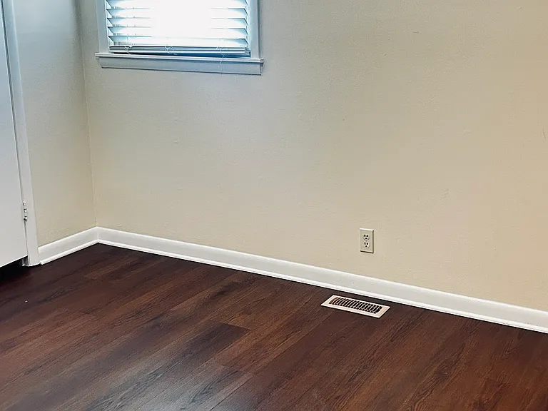 929 Denise Dr — Photo 15
