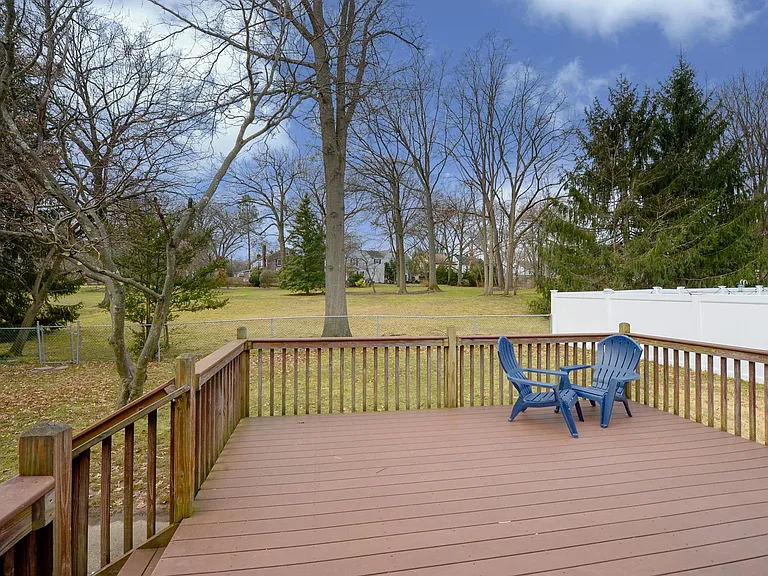 16-26 Alden Ter — Photo 18