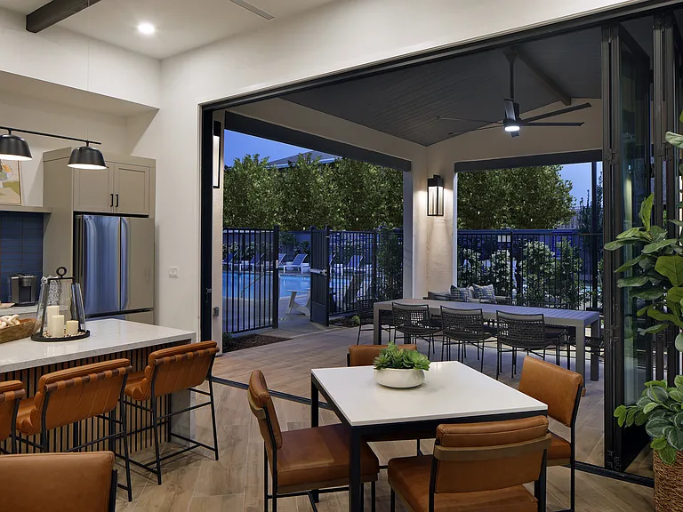 Escala at Stanford Crossing — Photo 20