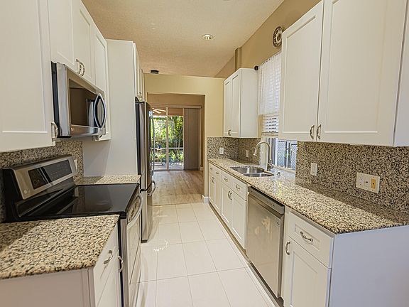 4th image of 1558 NW Amherst Drive