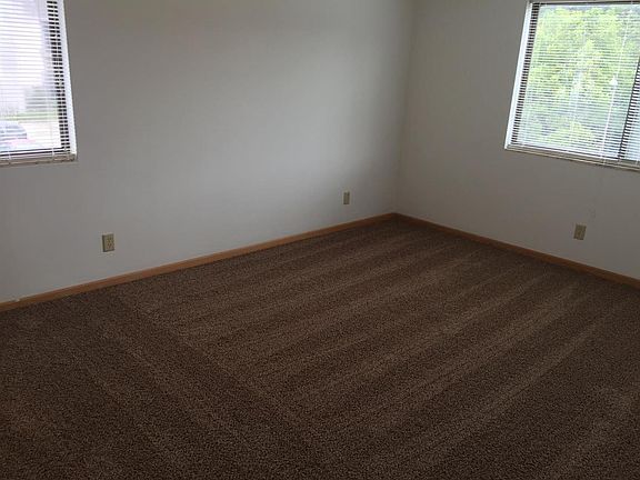 3rd image of 3623 Packard St APT 9
