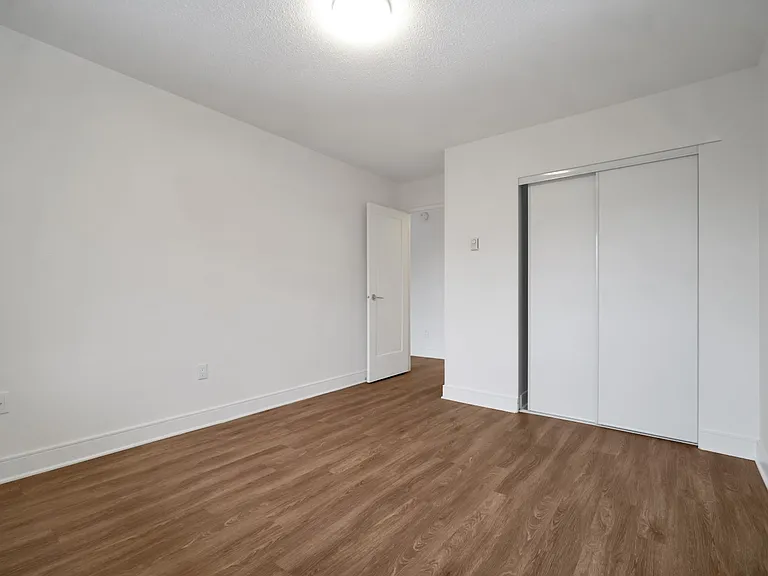 1002 McKenzie Ave #218 — Photo 17