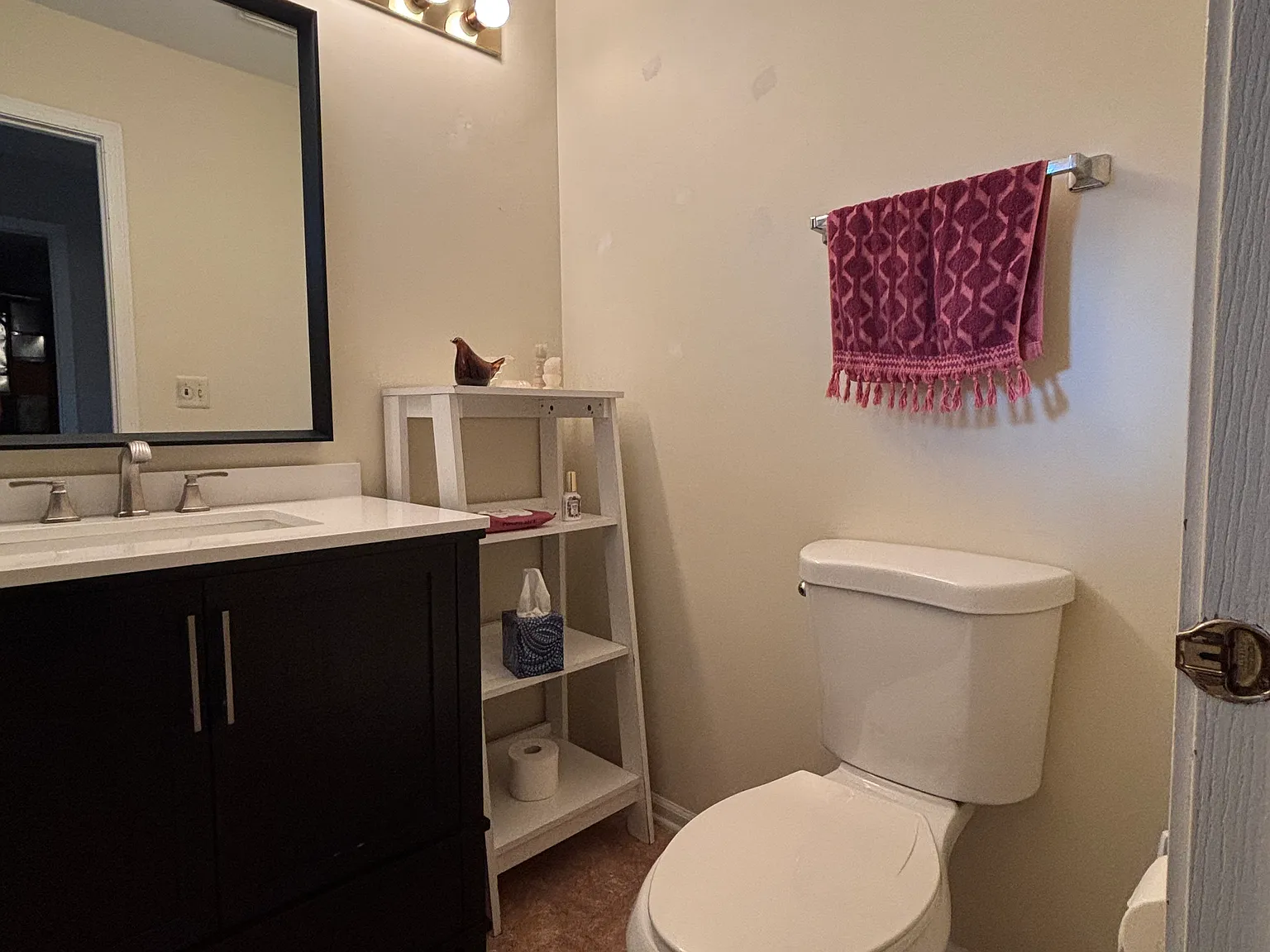 2 bed, 1.5 bath, 1301 sqft, $2,250 — Photo 4
