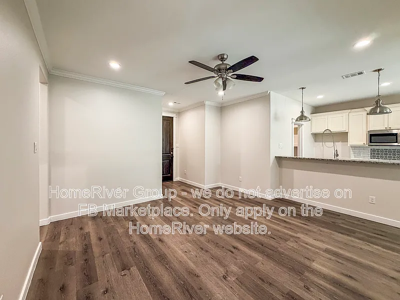 3 bed, 2.0 bath, 1208 sqft, $1,695 — Photo 4