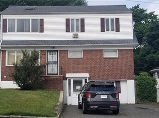 870 Manor Rd, Staten Island, NY 10314
