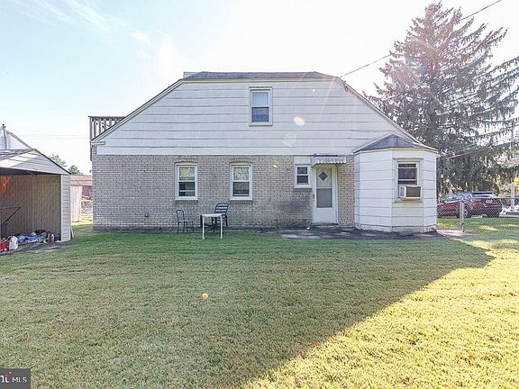 4th image of 811 Springfield Rd
