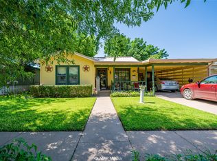 1104 E Vanderbilt St, Stamford, TX 79553
