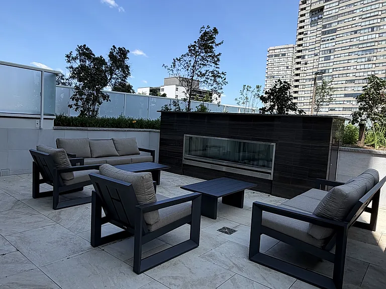 25 Cordova Ave #Penthouse 10 — Photo 11