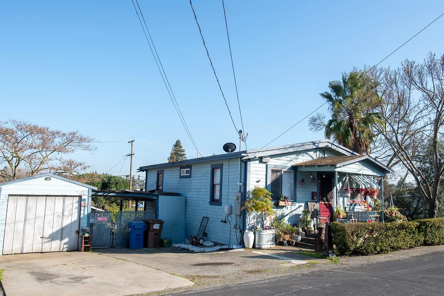2547 Bella Vista Ave photo 1