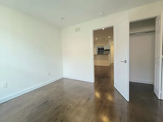 Rented by AZ REALTY NYC LLC | media 14