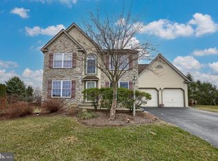 111 Bittersweet Path, Willow Street, PA 17584