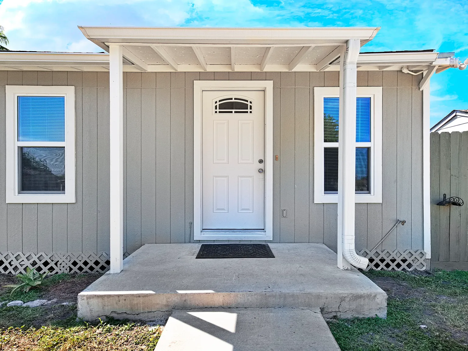 2405 Crews Street — Photo 3