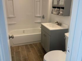 70 Arlington St, Worcester, MA