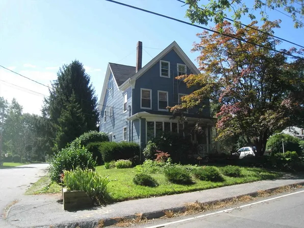 12 Pinehill St, East Taunton, MA 02718