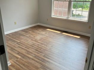 228 Tan Bark Dr, Georgetown, KY 40324