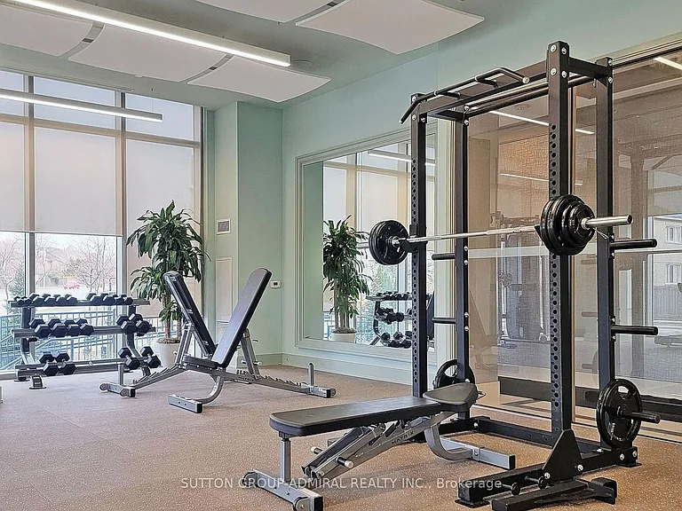 20 Gatineau Dr #1010 — Photo 32