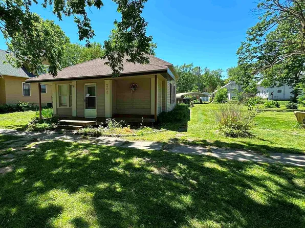 205 S East Ave, Western, NE 68464