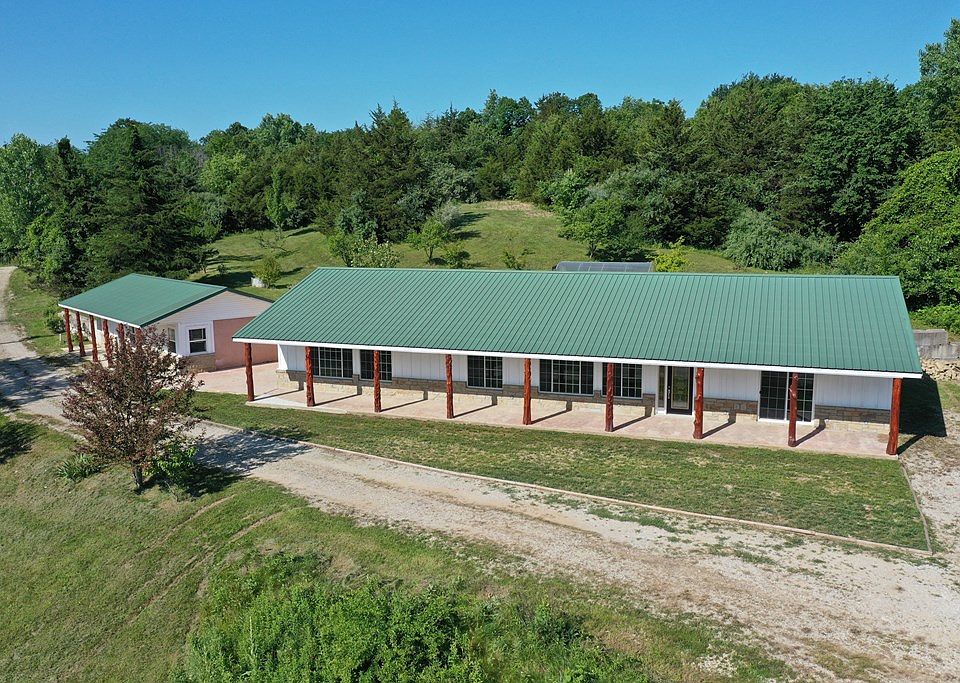 37982 Deerwood Trl, Unionville, MO 63565 Zillow