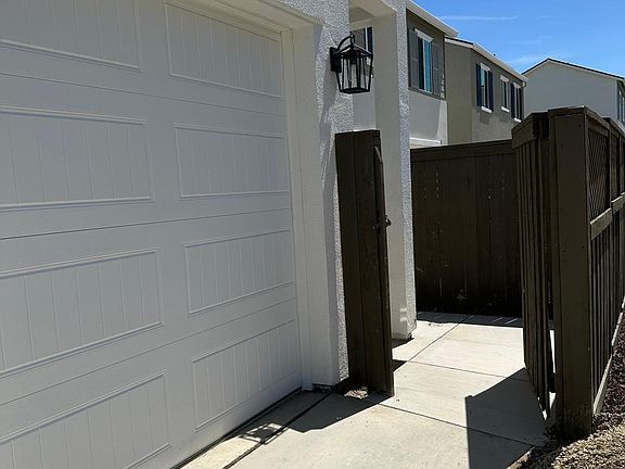 3rd image of 2954 Ellis Town Dr