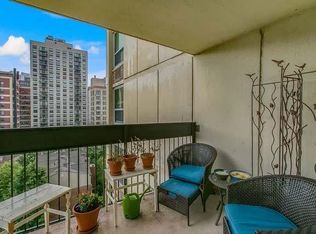 1255 N Sandburg Ter UNIT 1008, Chicago, IL 60610