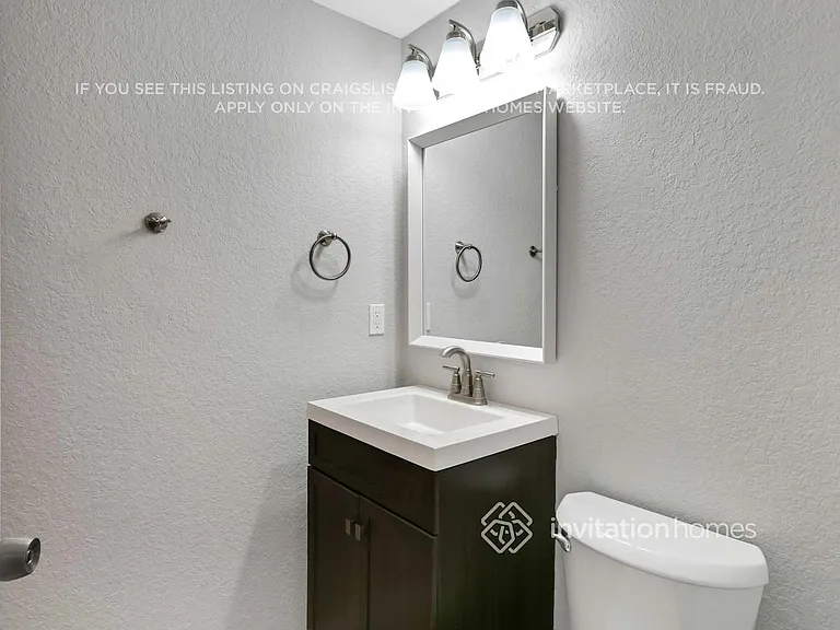 431 Floridana Dr — Photo 15